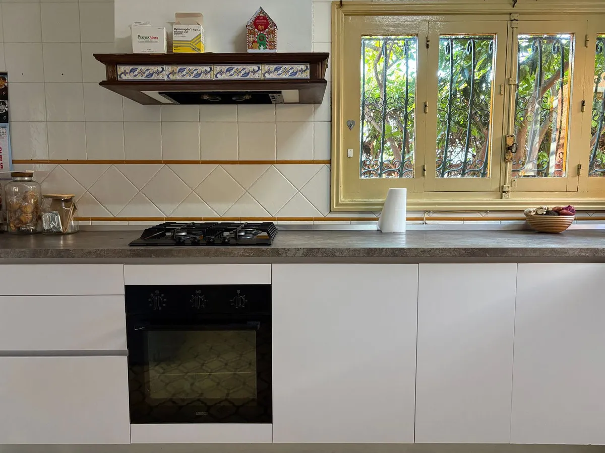 c908b1b3-b833-4e20-ad7f-4c3d77ed2cd3