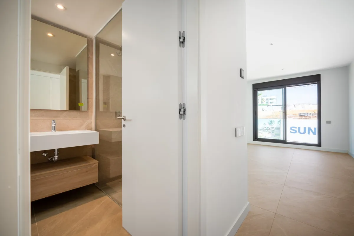 5939434c-f0de-4d6c-acf4-e7046ba045f7