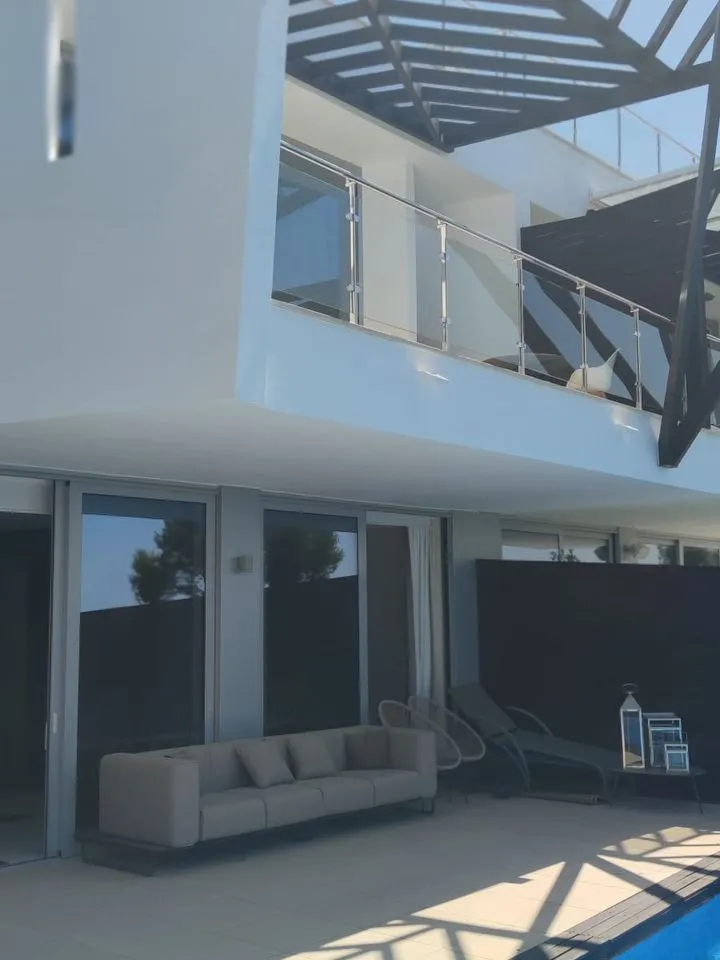 769fc63f-66c4-487d-9002-f1052aeae953