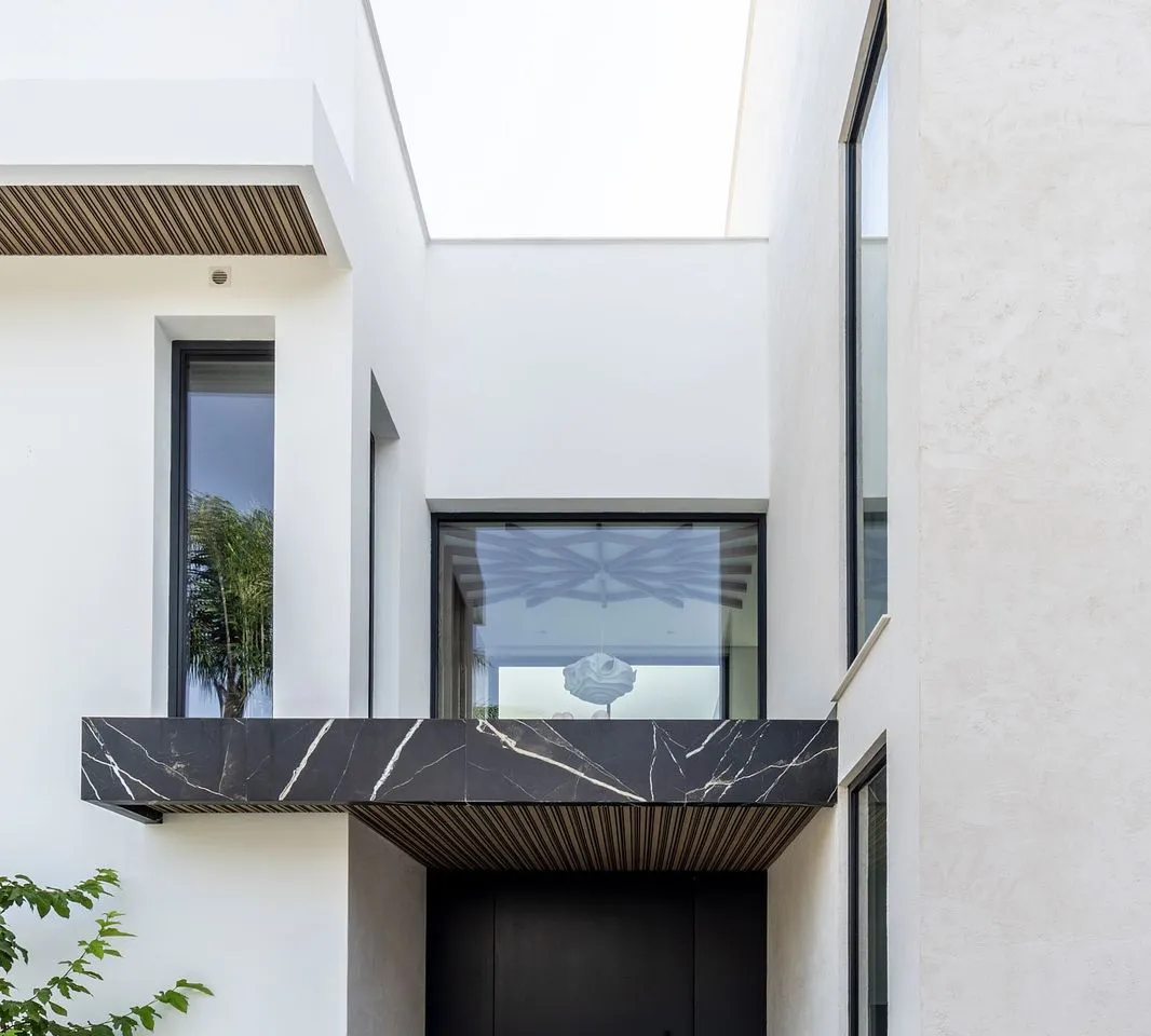 01b650ab-e571-45d5-b046-558c718faaf5