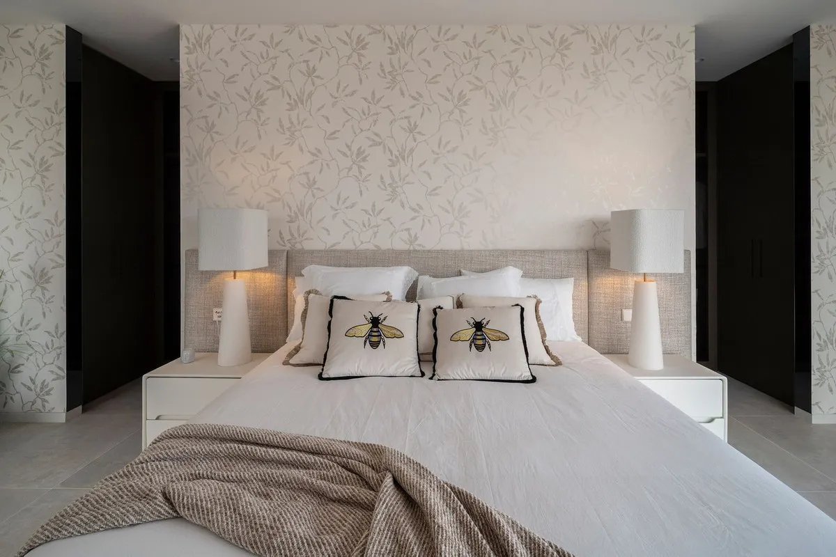 2093ff89-758a-41c4-82d7-f5ad52c40de7