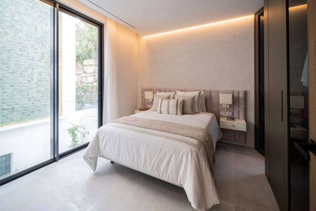 d9acd225-193f-4d7a-9d32-a373caf8e67a