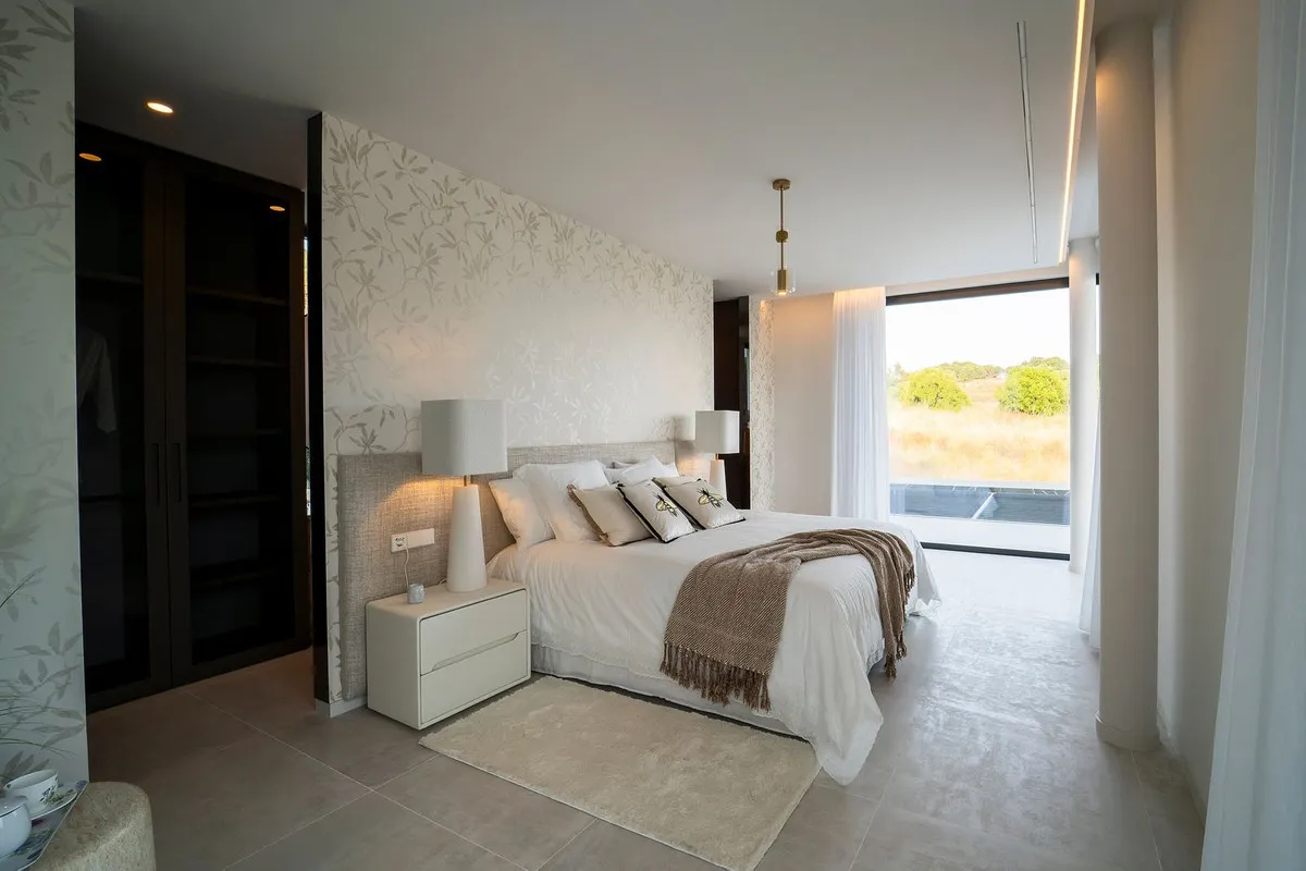 da3f63d2-7920-4e94-b175-802574f36151