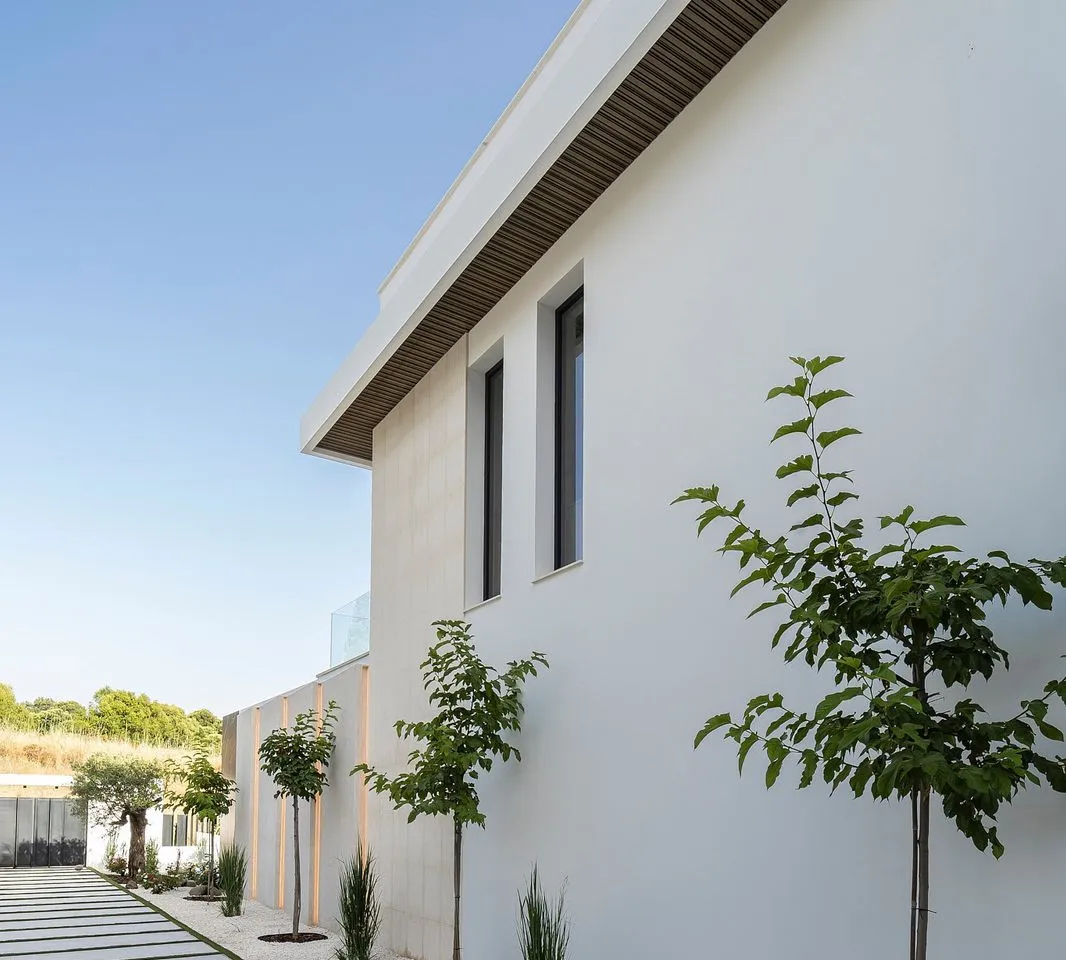 f4c7e671-c5bf-4664-95d9-ce37223a6106