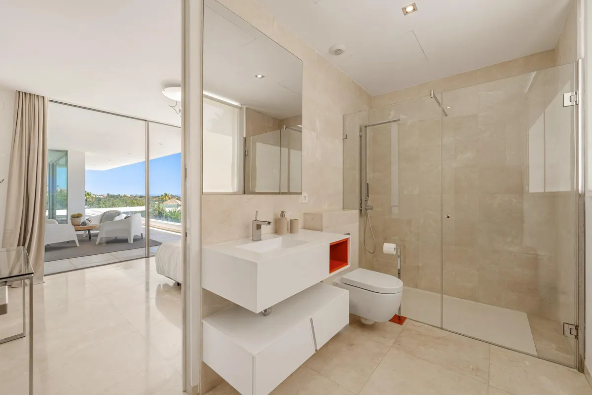 383c4c3d-da65-4e48-b2d9-c35ee6d84d16