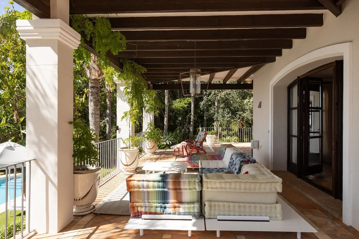 01558944-8ae6-4d43-953a-9ea01ba23120