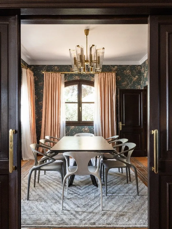 b9288246-ca97-4085-9b8a-cac4a962d1c6