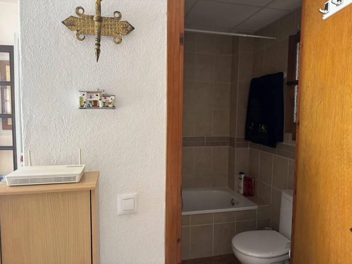 12a336f9-6ab2-476e-8fb4-6b48fc3b16bb