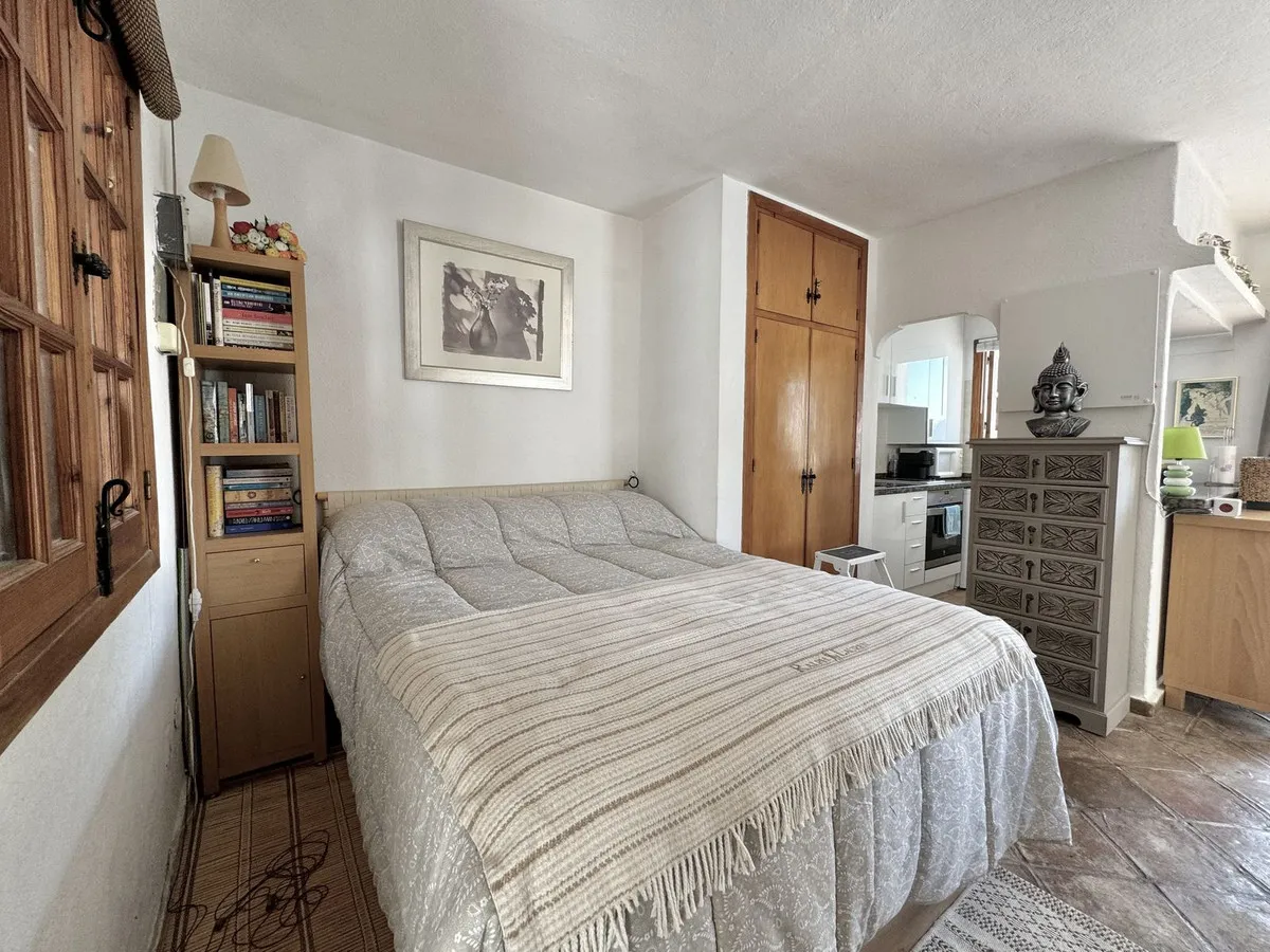 4252262c-6553-425d-aed6-2554d8b10cf4