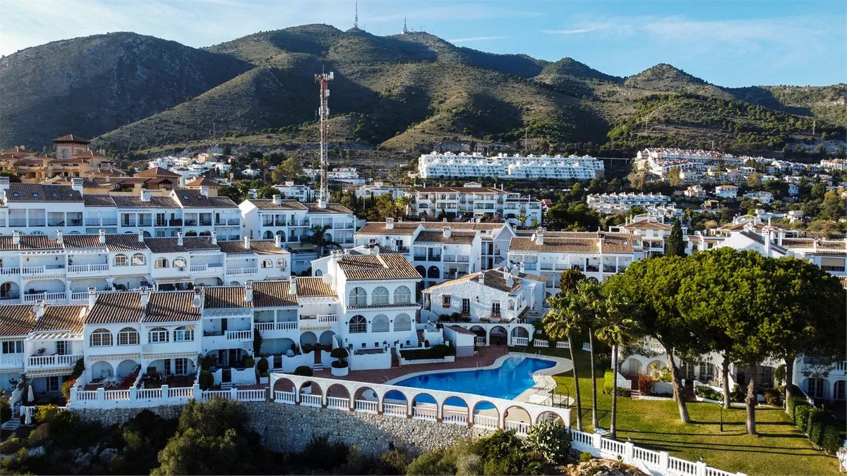 d194136f-8288-4c60-9ae8-fdad46b0d340