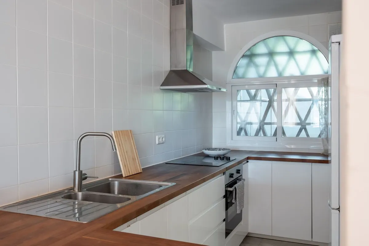 2535a6df-e0b3-4a2d-a0a1-740fe2f0561c