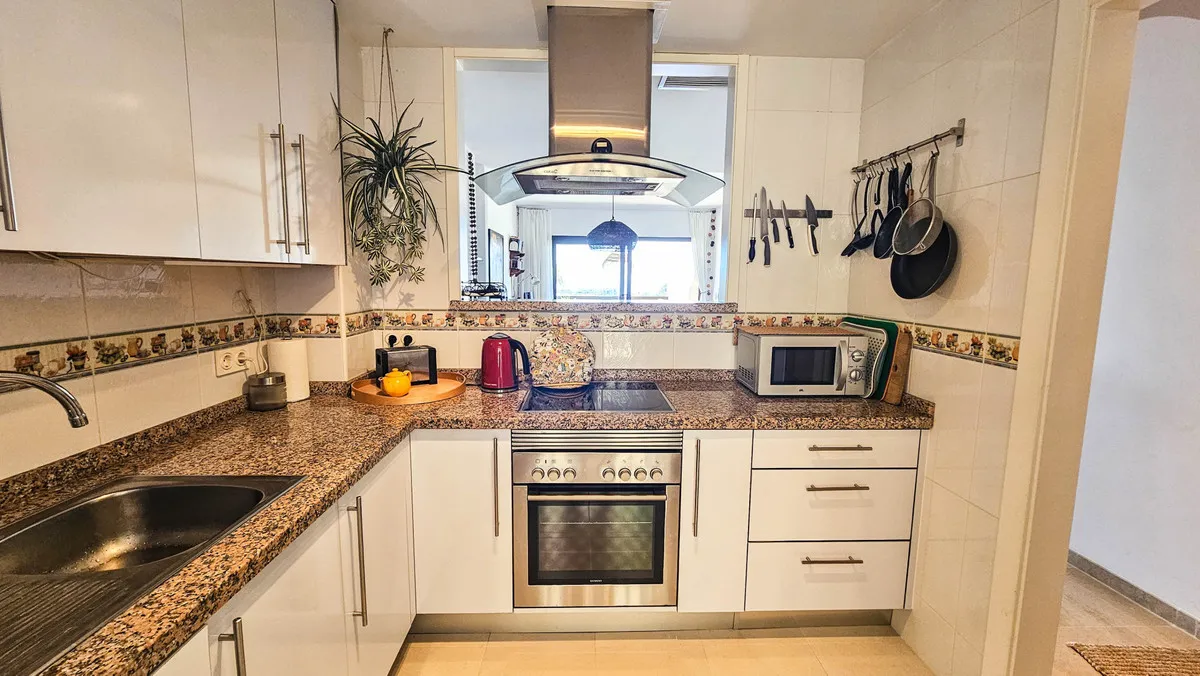 2d7fe59f-fe64-4b60-a7ff-c98e8452dfbc