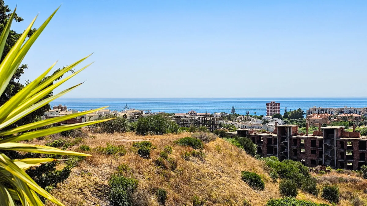 7563fa12-d38b-427a-a19e-a5182f16f0bc