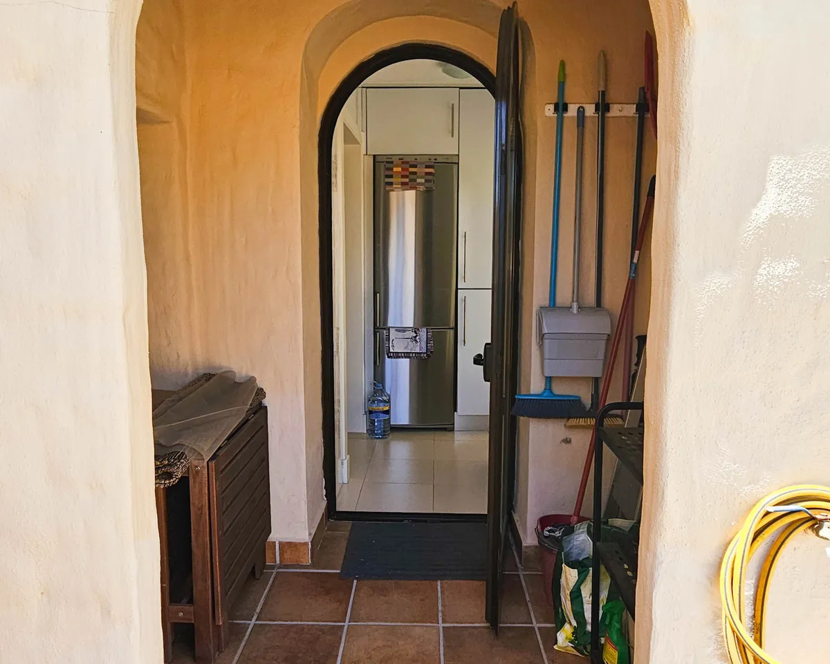 8fc1b53b-d140-47ed-aa80-e6c58243ae8d