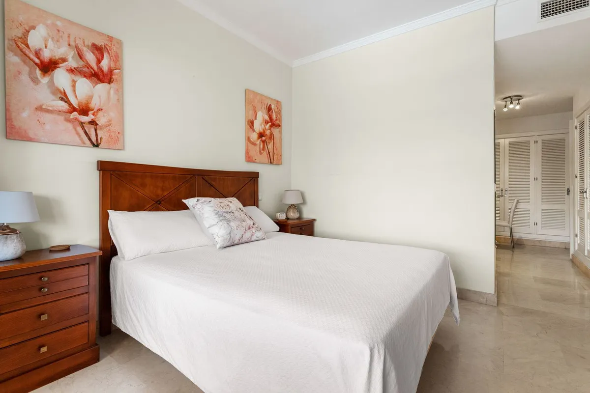 6fbd2497-3f59-4f73-9ad2-4296d8a35edb