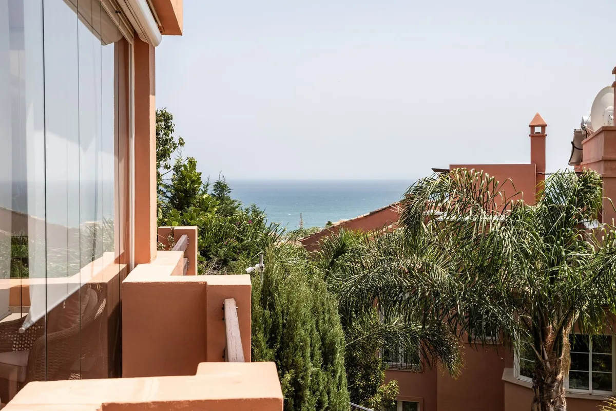 e90b3ea5-3495-4df2-86dc-653abecef2b5