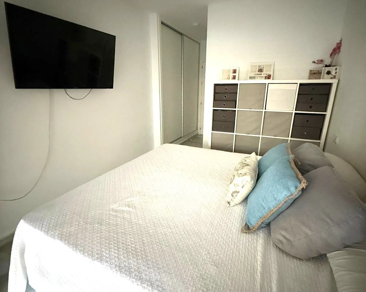 0c651a80-765d-4a78-8e30-d4dc5537f405