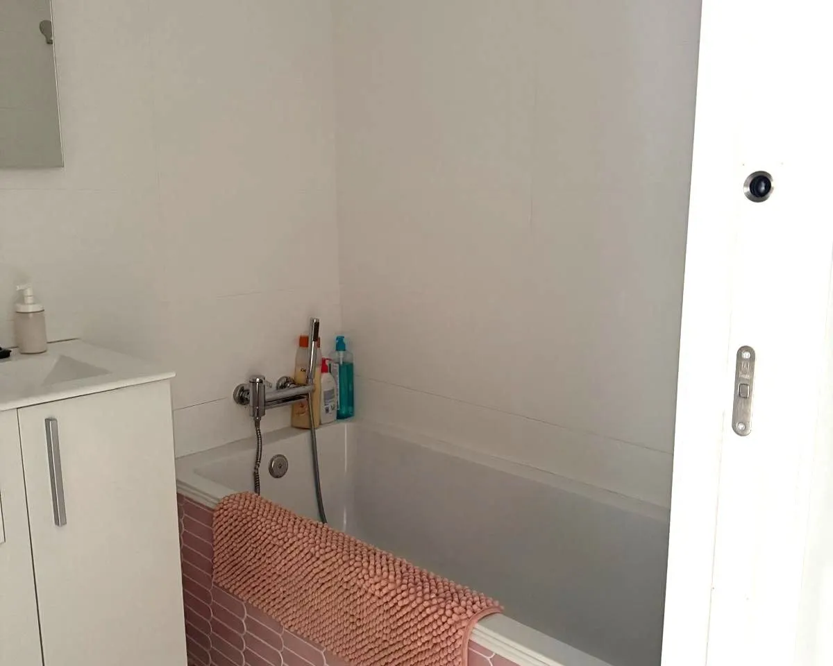 216b501d-c92f-4333-9a74-da1ade434322