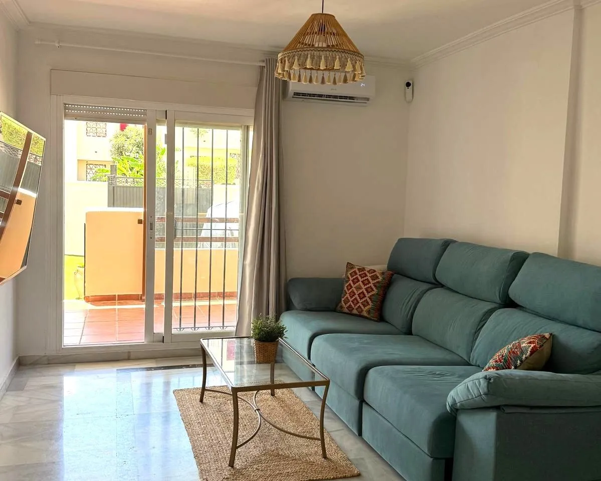 39cc33f3-2b62-4686-b4a7-73c43b1590e7