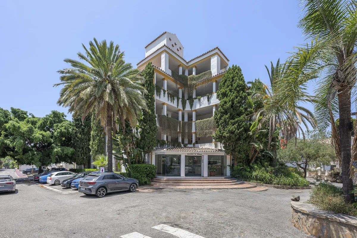 6fa4e56f-9058-4595-a85f-7e712e63f883