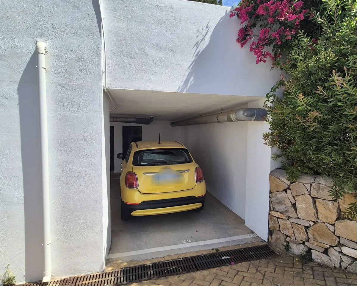 3e50ab69-d15a-44df-bab9-29050db444b4