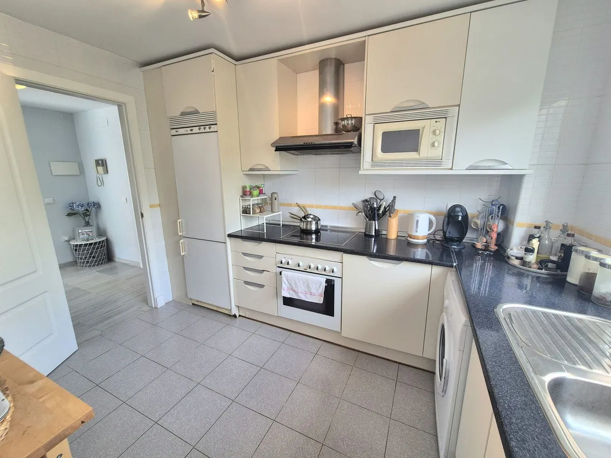 73812f0a-dd89-4318-a672-40c2415db645