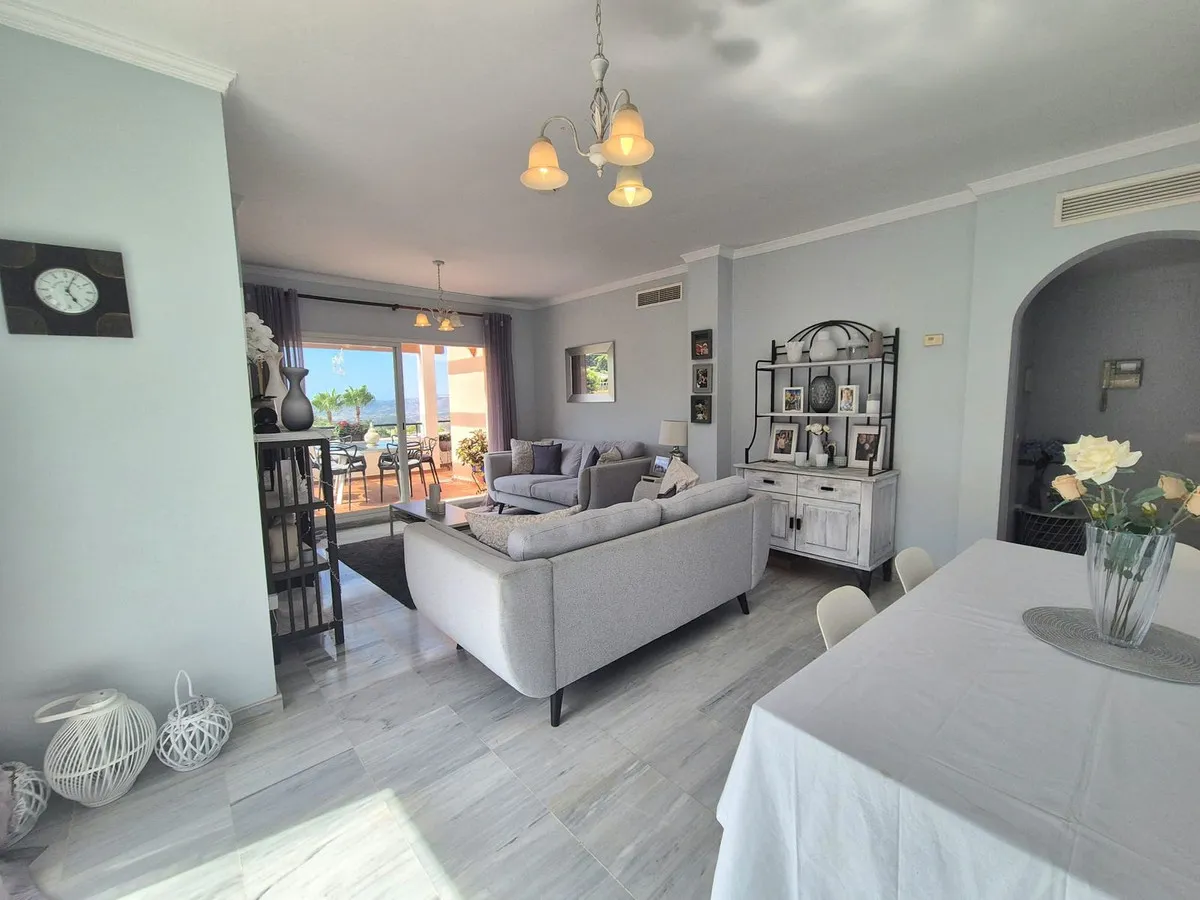 c2117477-d1d3-4d7f-89ef-4382b5b7ac26