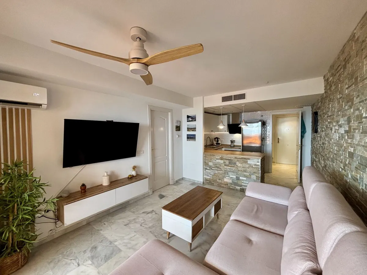 01b27d60-fc1e-47e7-b19f-e5068f39c0b9