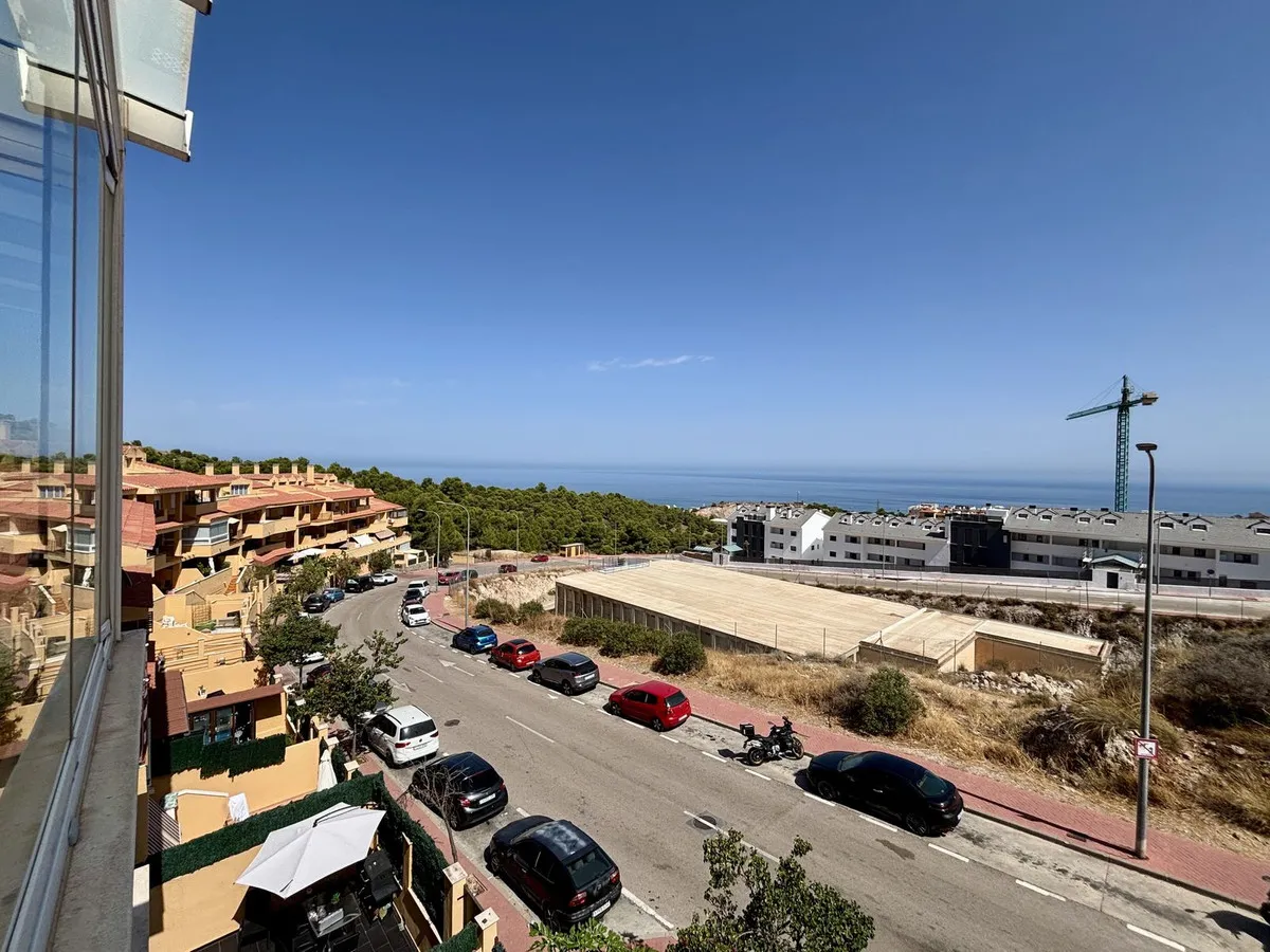 060ff50e-347f-4ad9-b37e-df77873772f9