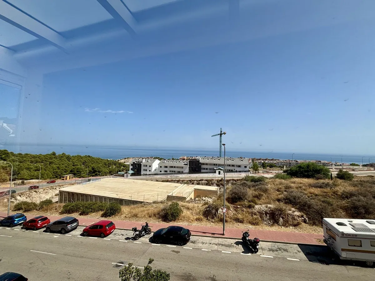 0be37cbc-6d46-4acb-a42b-6753e5eee379