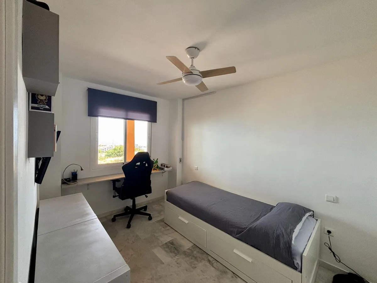 855fc635-d3d9-4579-863b-a96db79d7dd0