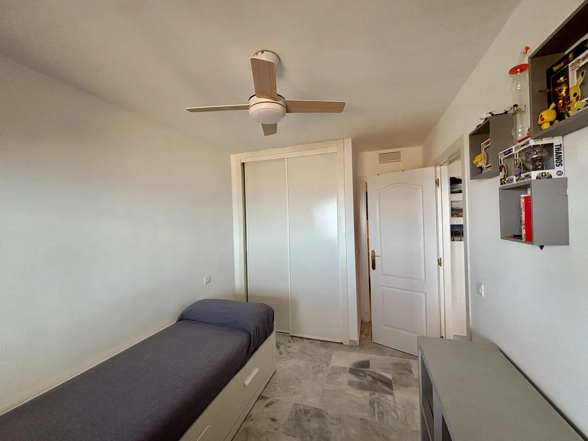 cb9c94e1-aa02-4b07-a26c-b476222b966d