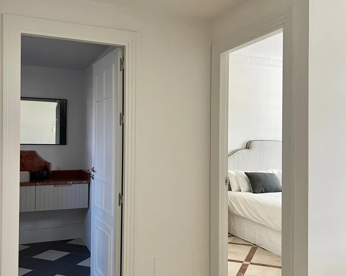 09ec0a6e-ae99-47ab-90c0-c98a6e15958a