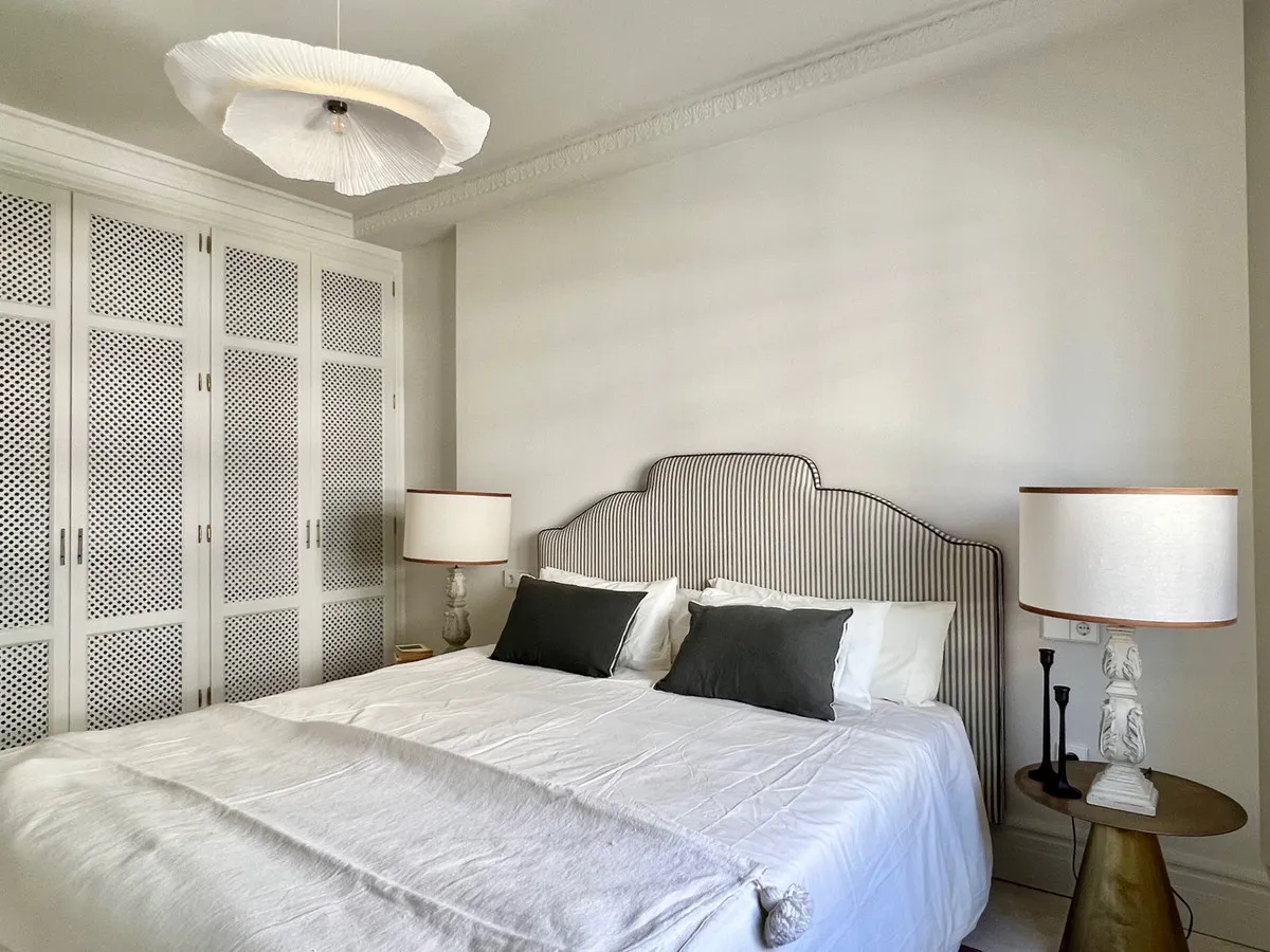 cf454f5e-a530-4cdc-b9e7-0657a76f8453