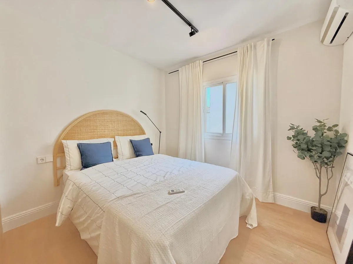 dffa7e91-d139-4059-a6cb-7cb47a8647e6