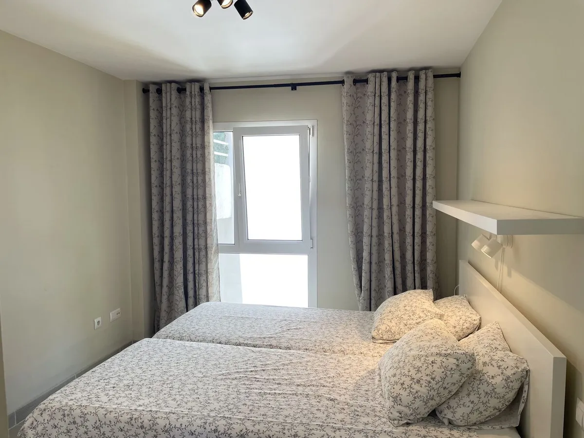 7b7b8126-7c21-40ea-9c9f-6f607771588c