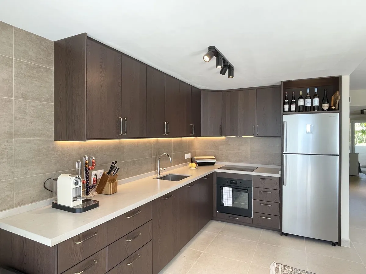 f5ac9ea1-7c39-4c3b-ab93-75f7f055ba17