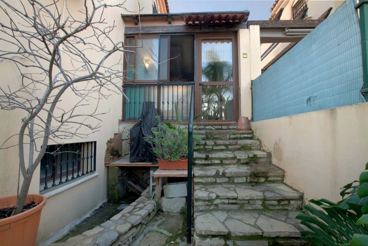 29d0453e-7d8b-4eeb-9c0e-5008c5128645