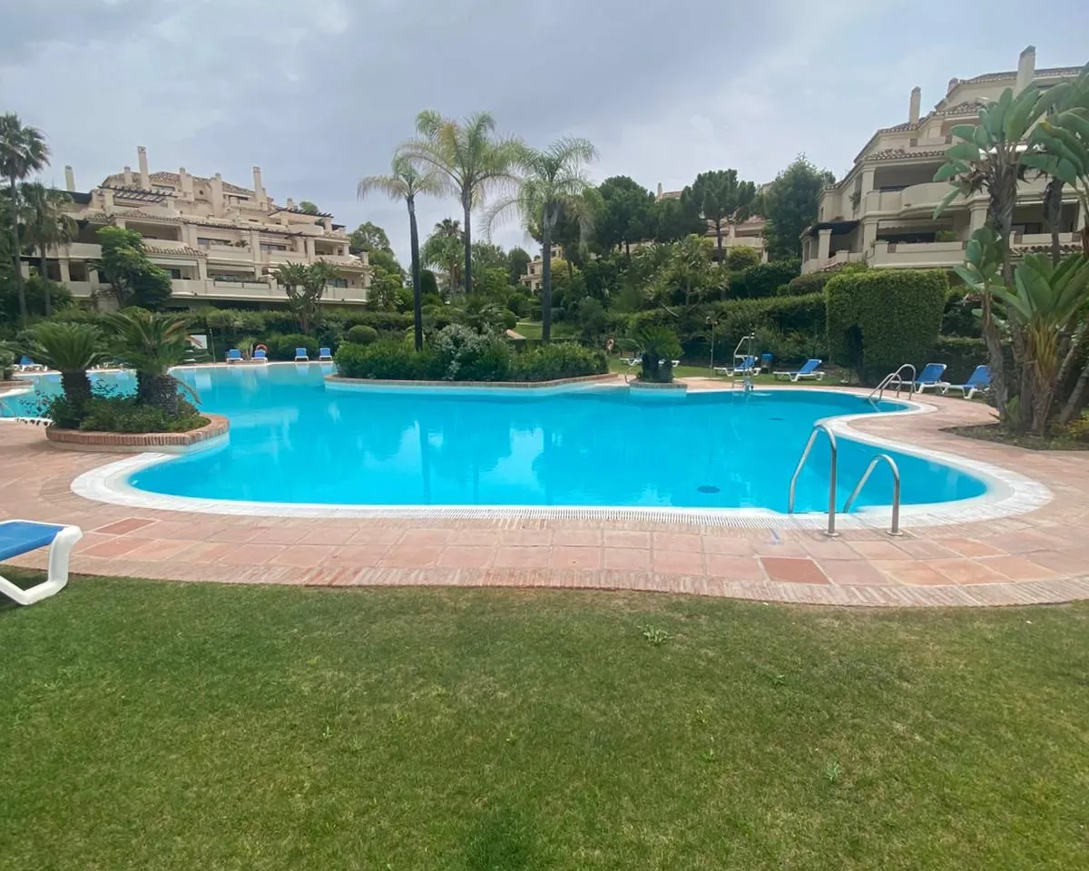 6f09276e-82c9-4c56-94ab-f62d5f80cb37