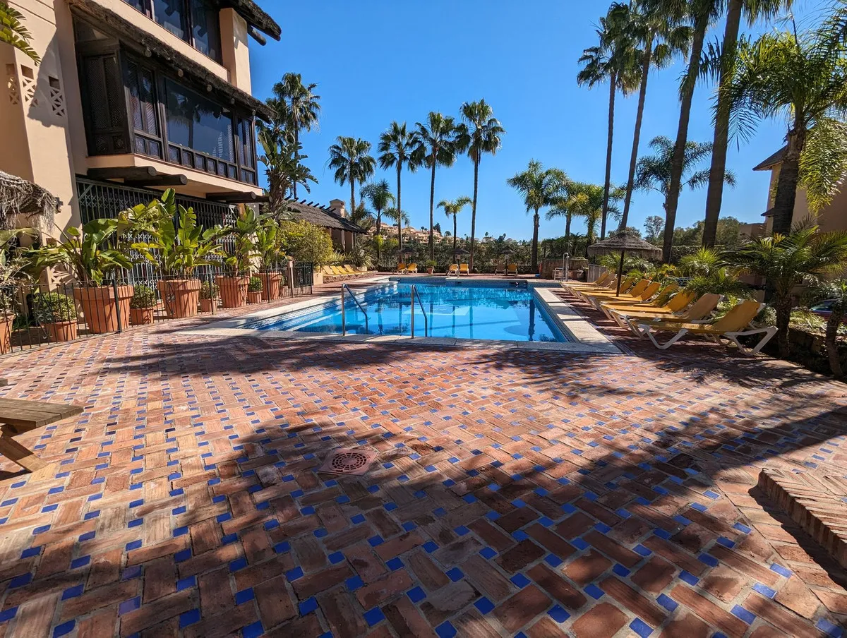 90f286de-1fa5-450a-810b-7202dcd4c4a0