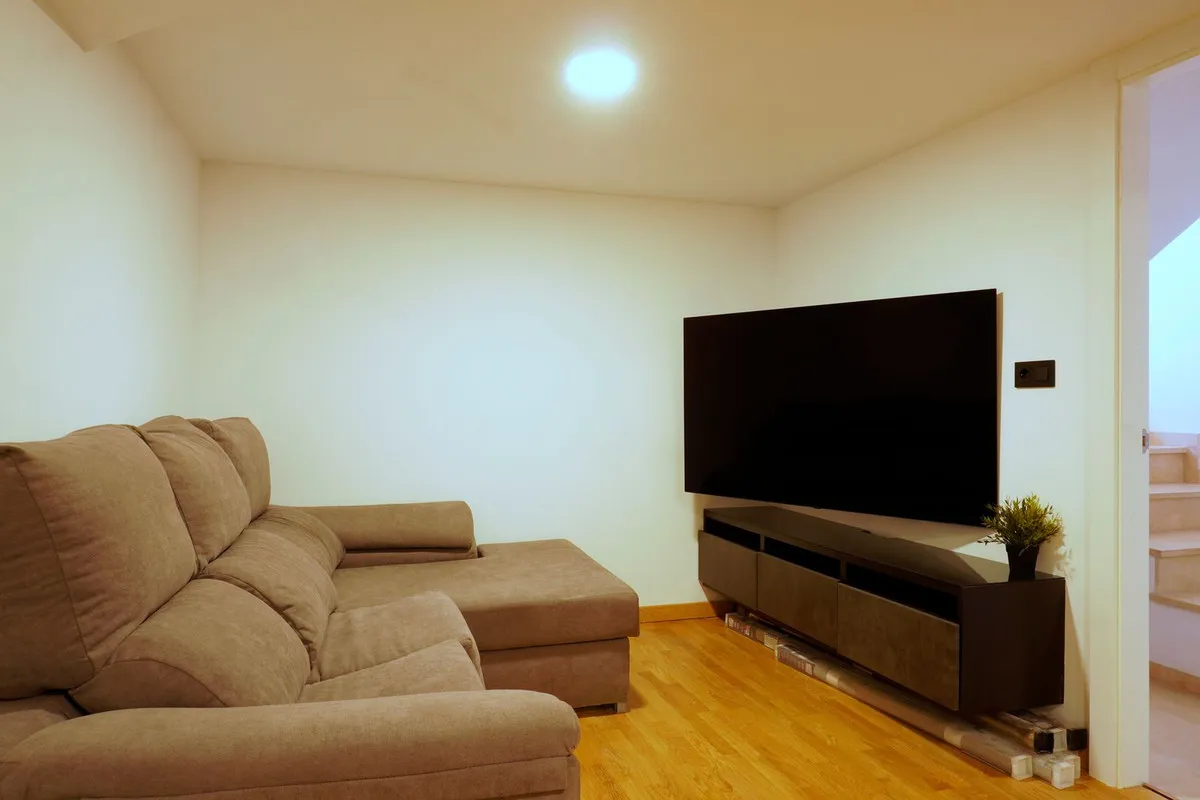 b4841fc2-8b72-43a5-8d55-be3c210acde1