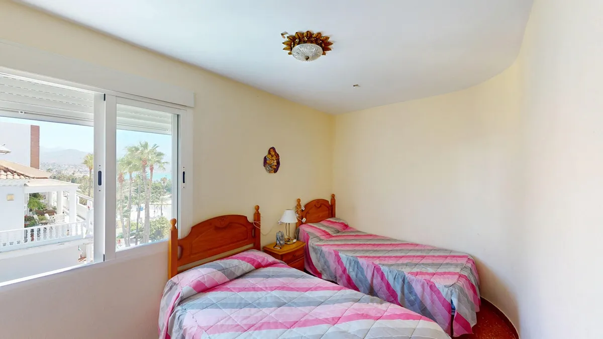 5cfe2b95-d04e-4f2f-9ac7-b9e7abb560e7