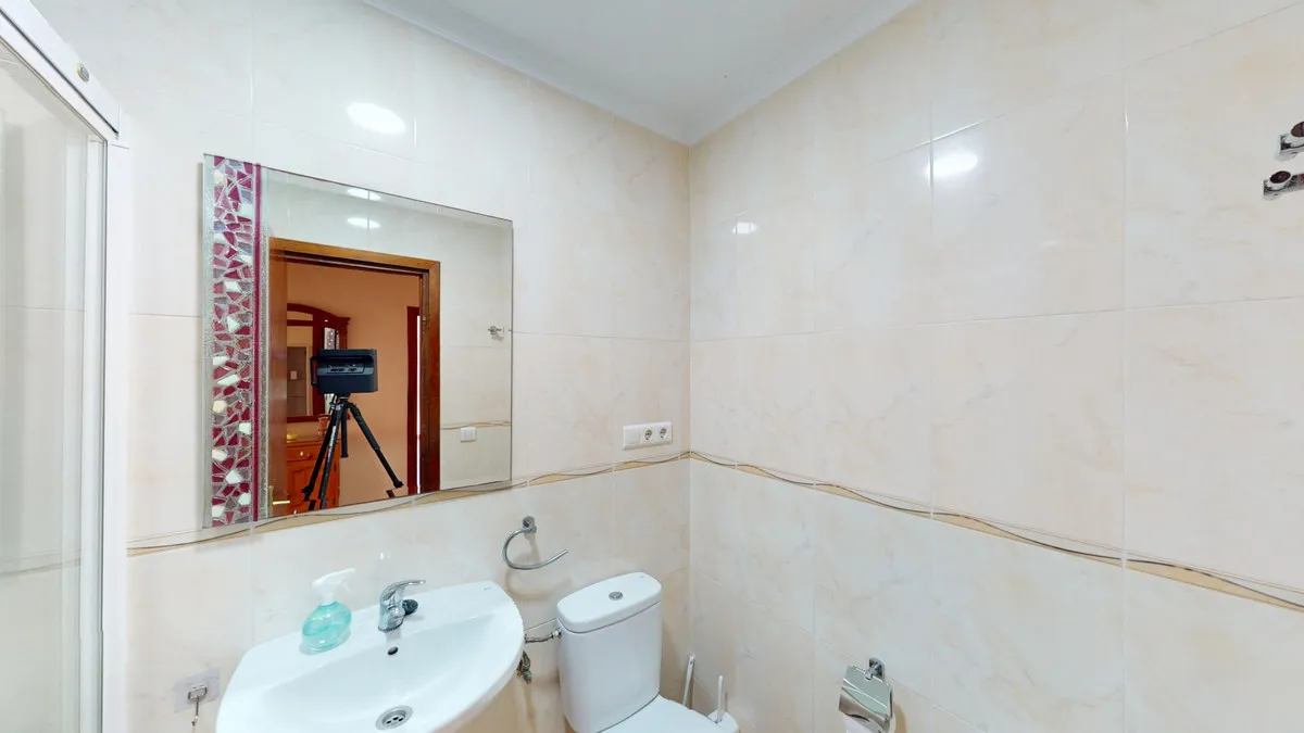 f0a2054f-71d0-45dd-91c2-1e58aa0f83f5