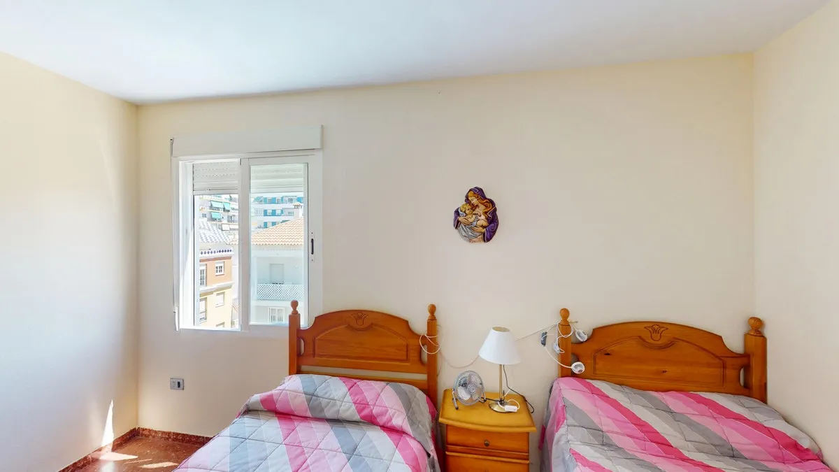 fee69fc9-39d5-4d27-aca8-e99c1f0bdea3