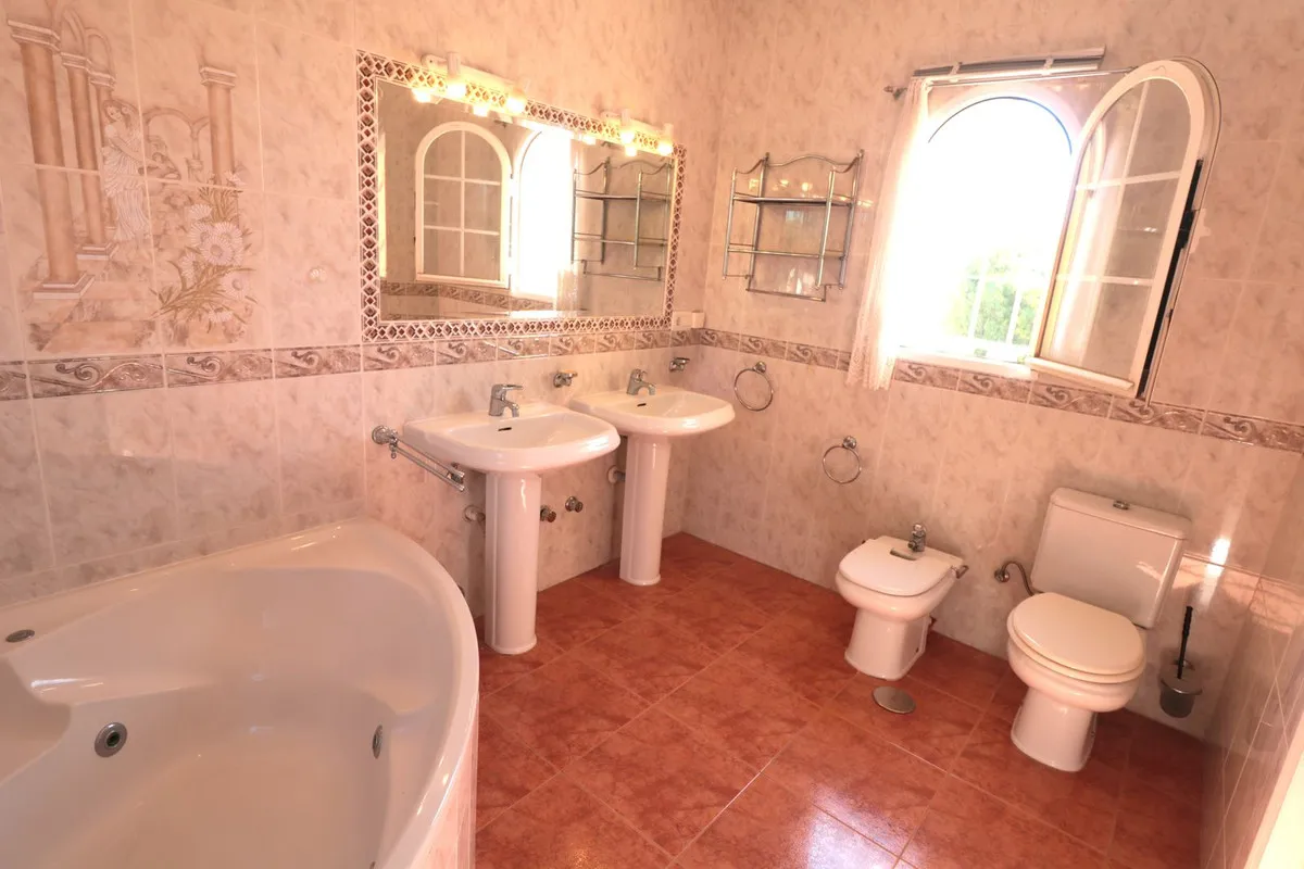 1b54126b-d2b5-4ca4-abf9-25237d397d06