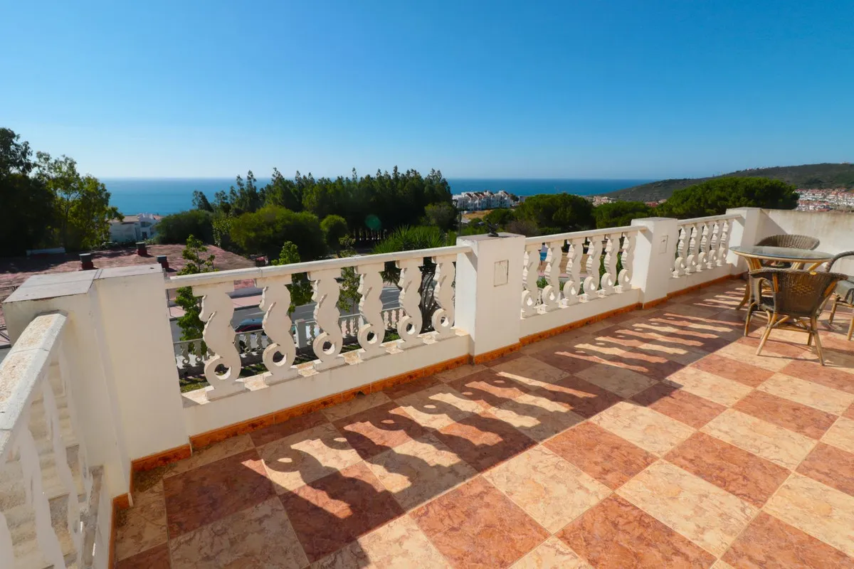 2d3ffb89-ae12-4c79-acdb-da9677341fc7