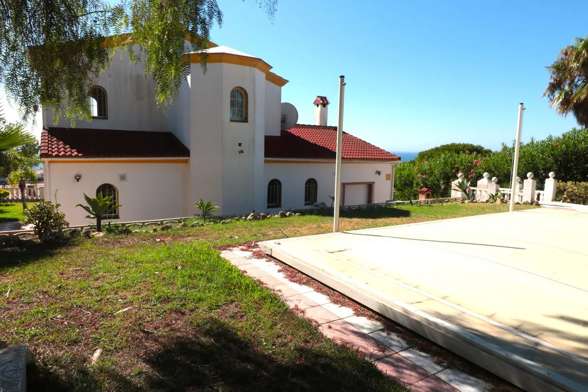 483b5ed5-a53d-4255-972b-280e336c025f