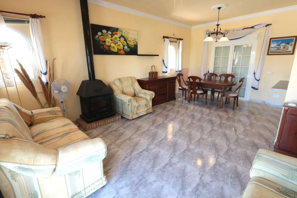 ca211845-5434-499d-8128-6effc1818f78