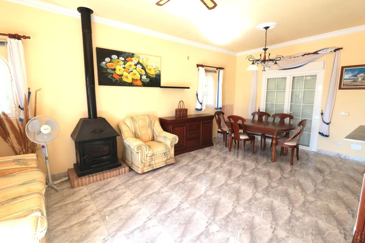 d1867953-e671-4549-bf8a-bd46284fdd01