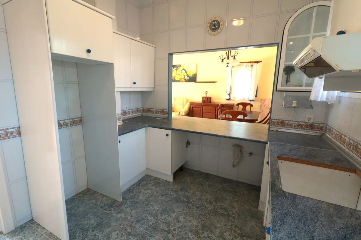 e60946ca-9c76-460c-a1e7-7d80576f943b